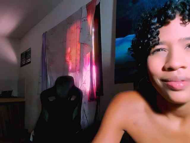 Bad-girl-xxx webcam