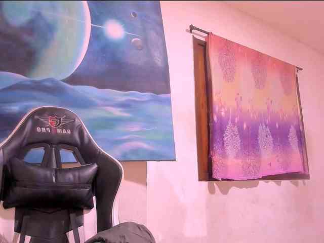 Bad-girl-xxx webcam
