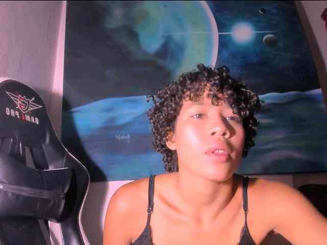 Bad-girl-xxx webcam