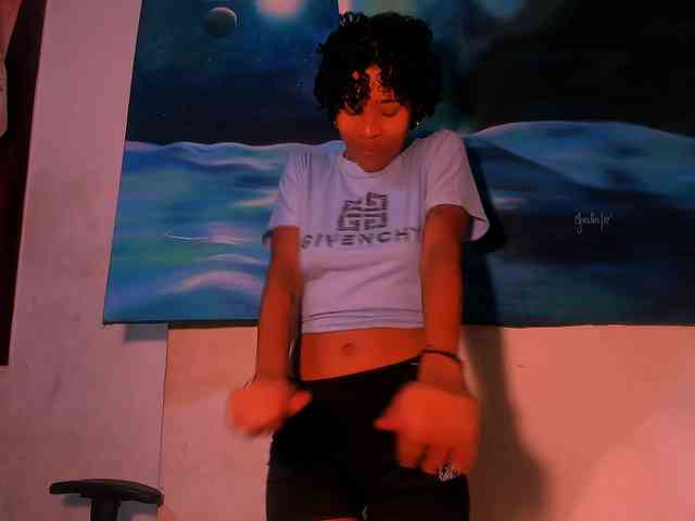 Bad-girl-xxx webcam