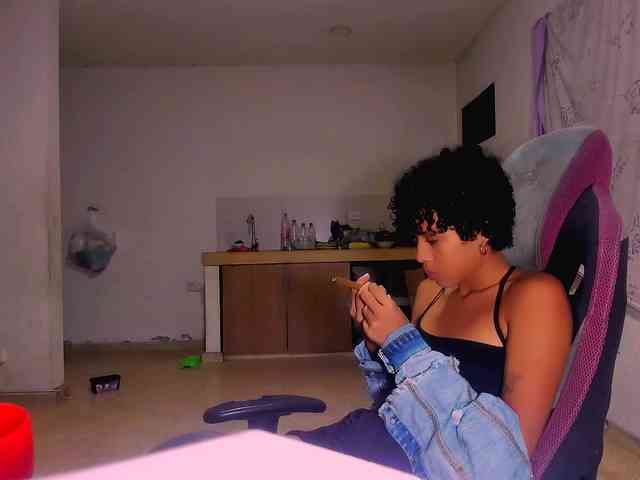 Bad-girl-xxx webcam