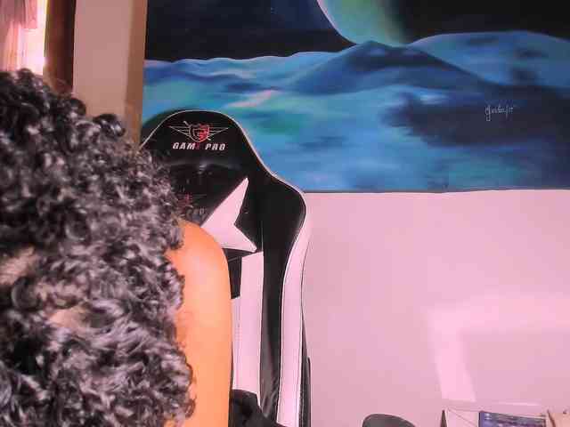 Bad-girl-xxx webcam