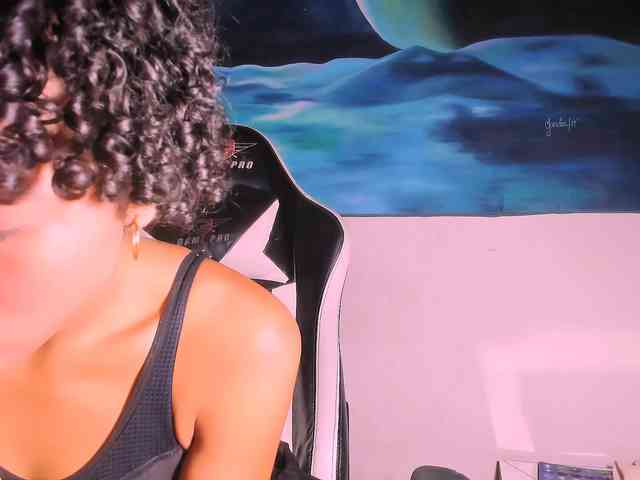 Bad-girl-xxx webcam