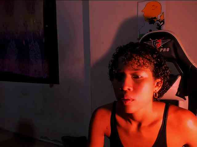 Bad-girl-xxx webcam