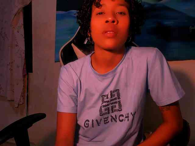 Bad-girl-xxx webcam
