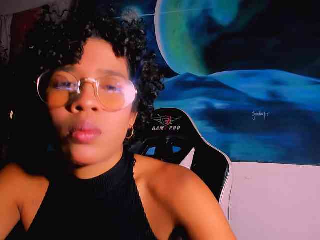 Bad-girl-xxx webcam