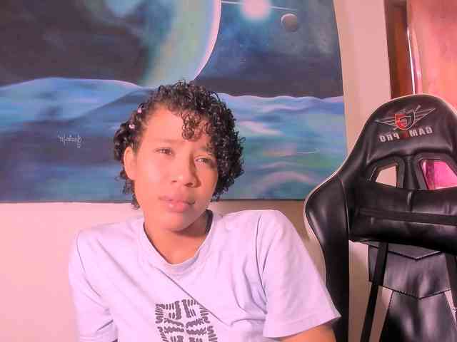 Bad-girl-xxx webcam