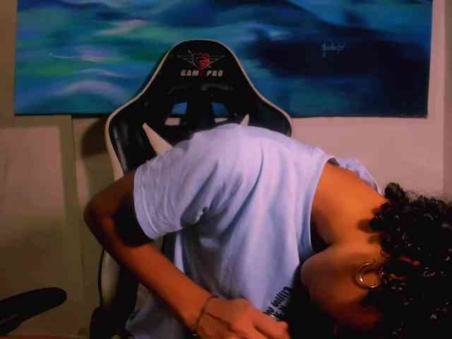 Bad-girl-xxx webcam