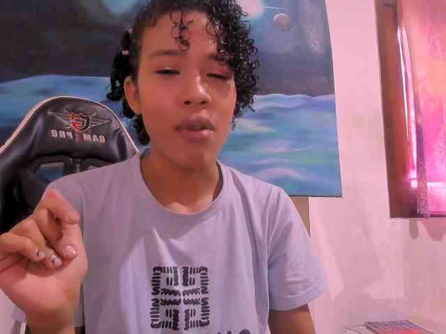 Bad-girl-xxx webcam
