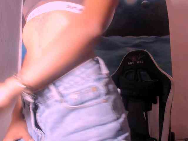 Bad-girl-xxx webcam