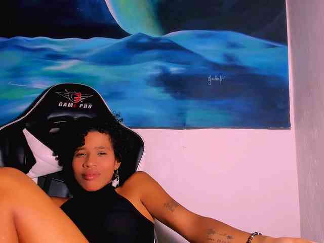 Bad-girl-xxx webcam