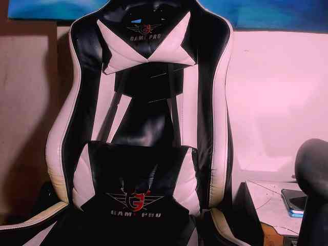 Bad-girl-xxx webcam