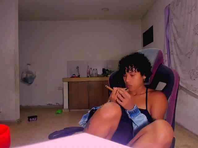 Bad-girl-xxx webcam