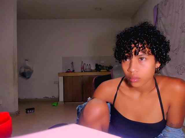 Bad-girl-xxx webcam