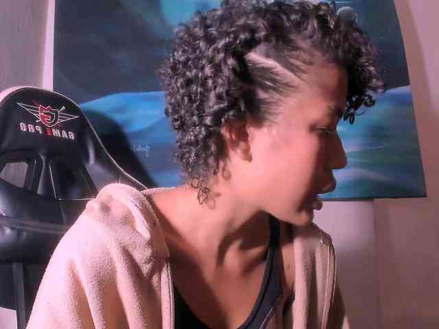 Bad-girl-xxx webcam
