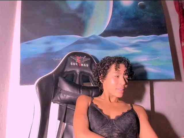 Bad-girl-xxx webcam