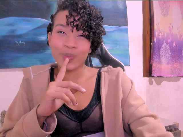 Bad-girl-xxx webcam