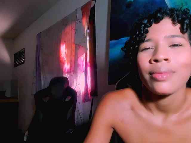 Bad-girl-xxx webcam
