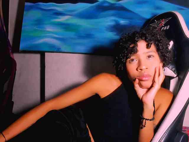 Bad-girl-xxx webcam