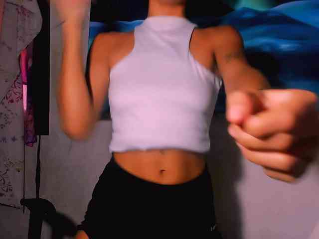 Bad-girl-xxx webcam