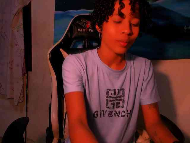 Bad-girl-xxx webcam