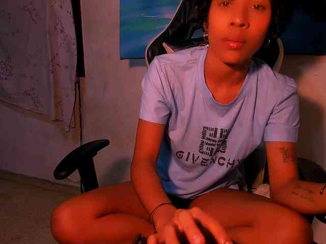 Bad-girl-xxx webcam