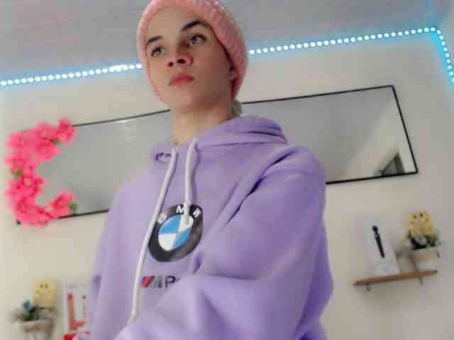 KateHadid Live Webcam on BongaCams