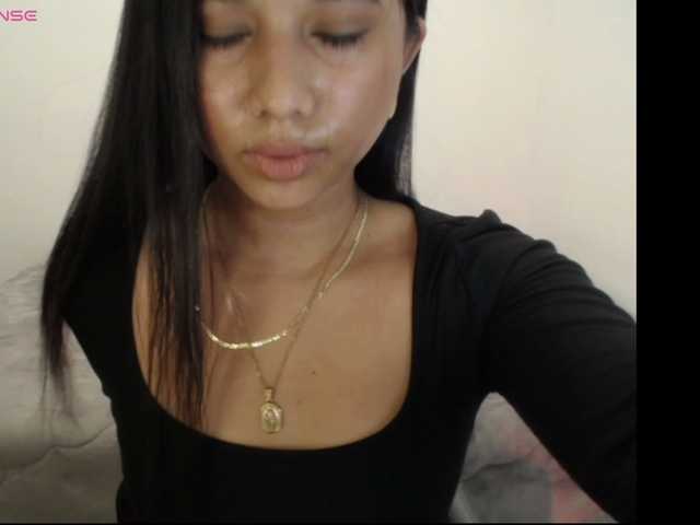 Mariestellah05 live cam on BongaCams