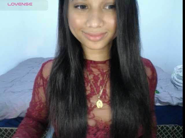 Mariestellah05 live cam on BongaCams