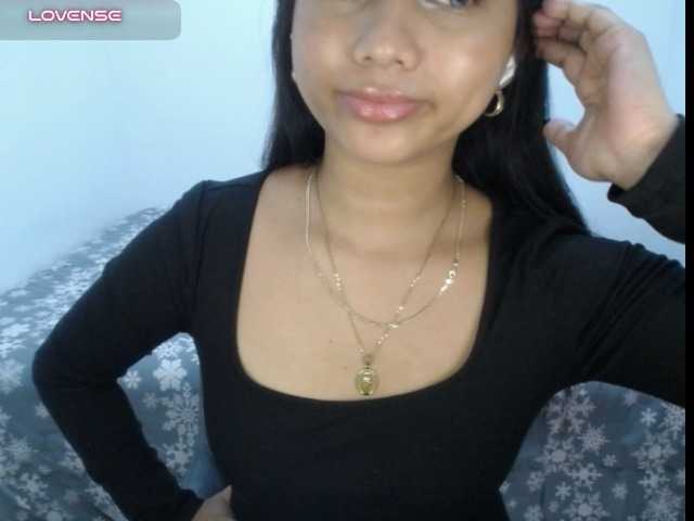 Mariestellah05 live cam on BongaCams