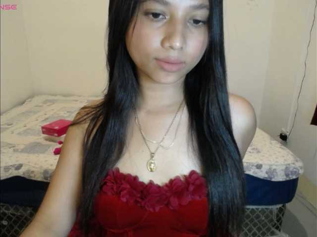 Mariestellah05 live cam on BongaCams