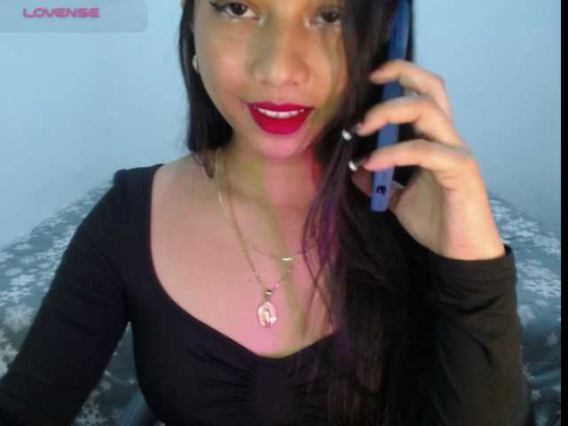 Mariestellah05 live cam preview