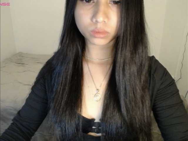 Mariestellah05 live cam on BongaCams