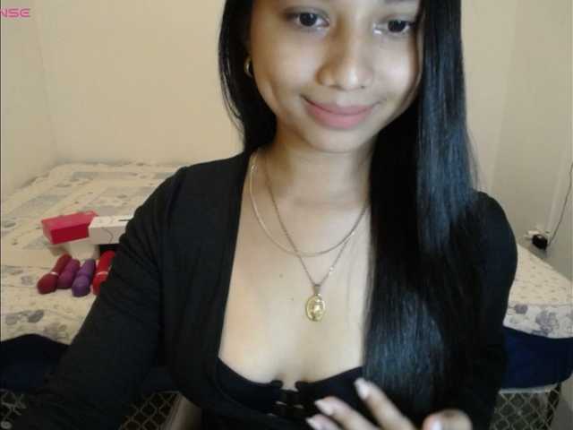 Mariestellah05 live cam on BongaCams