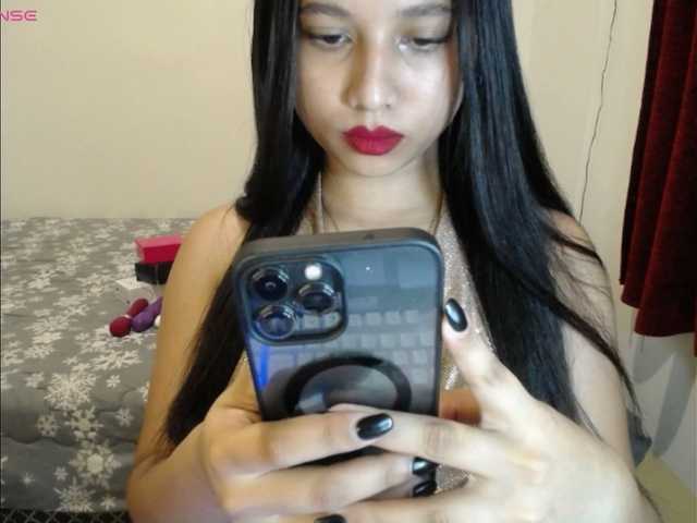 Mariestellah05 live cam on BongaCams