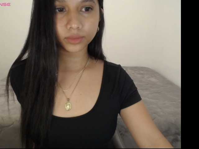 Mariestellah05 live cam on BongaCams