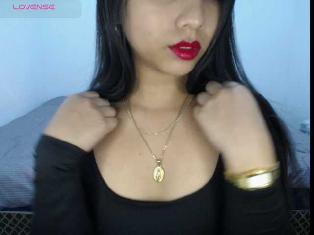 Mariestellah05 live cam on BongaCams