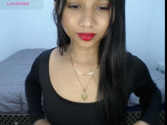 Mariestellah05 live cam on BongaCams