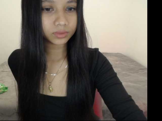 Mariestellah05 live cam on BongaCams