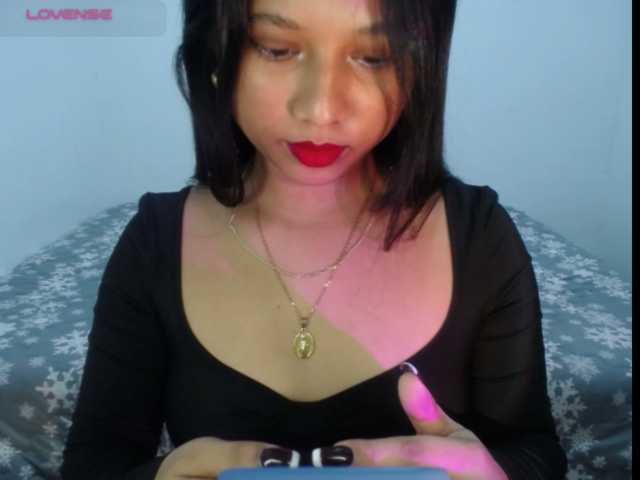 Mariestellah05 live cam preview