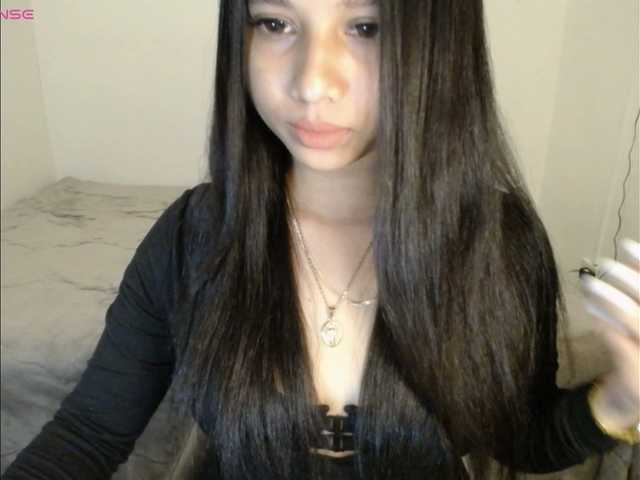 Mariestellah05 live cam on BongaCams