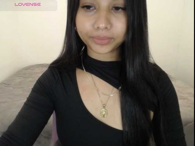 Mariestellah05 live cam on BongaCams