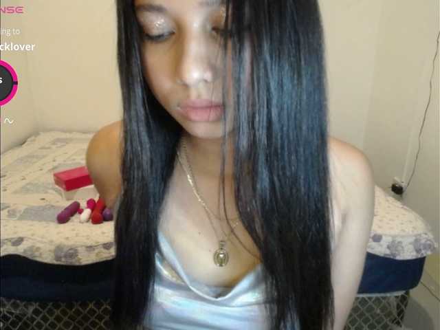Mariestellah05 live cam on BongaCams