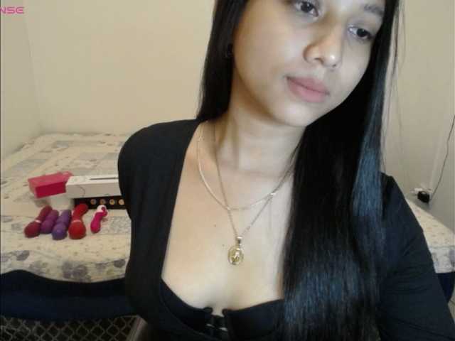 Mariestellah05 live cam on BongaCams