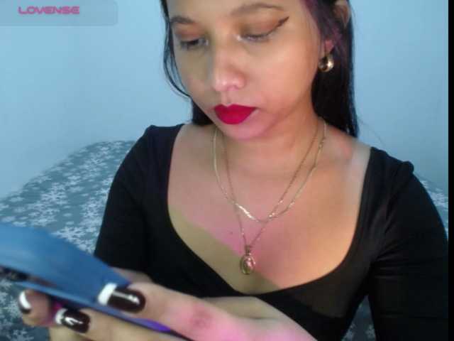 Mariestellah05 live cam on BongaCams