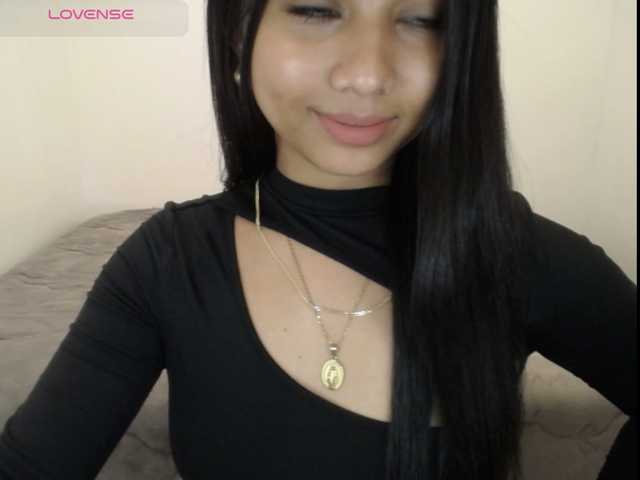 Mariestellah05 live cam on BongaCams