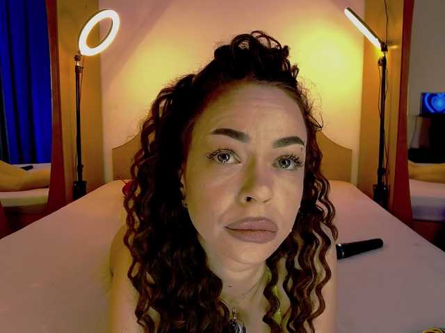 le modèle WithinTemptation est en webcam porno dans un show sur le site bongacams, il possède les tags suivants: White/Caucasian,Brunette,Shaved