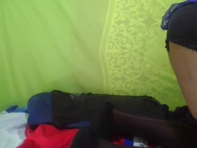 Raissa-Suan live cam on BongaCams