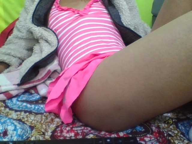 Raissa-Suan live cam on BongaCams