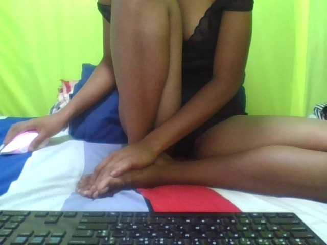 Raissa-Suan live cam on BongaCams
